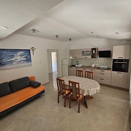 Filip Apartment Omiš Esterno foto