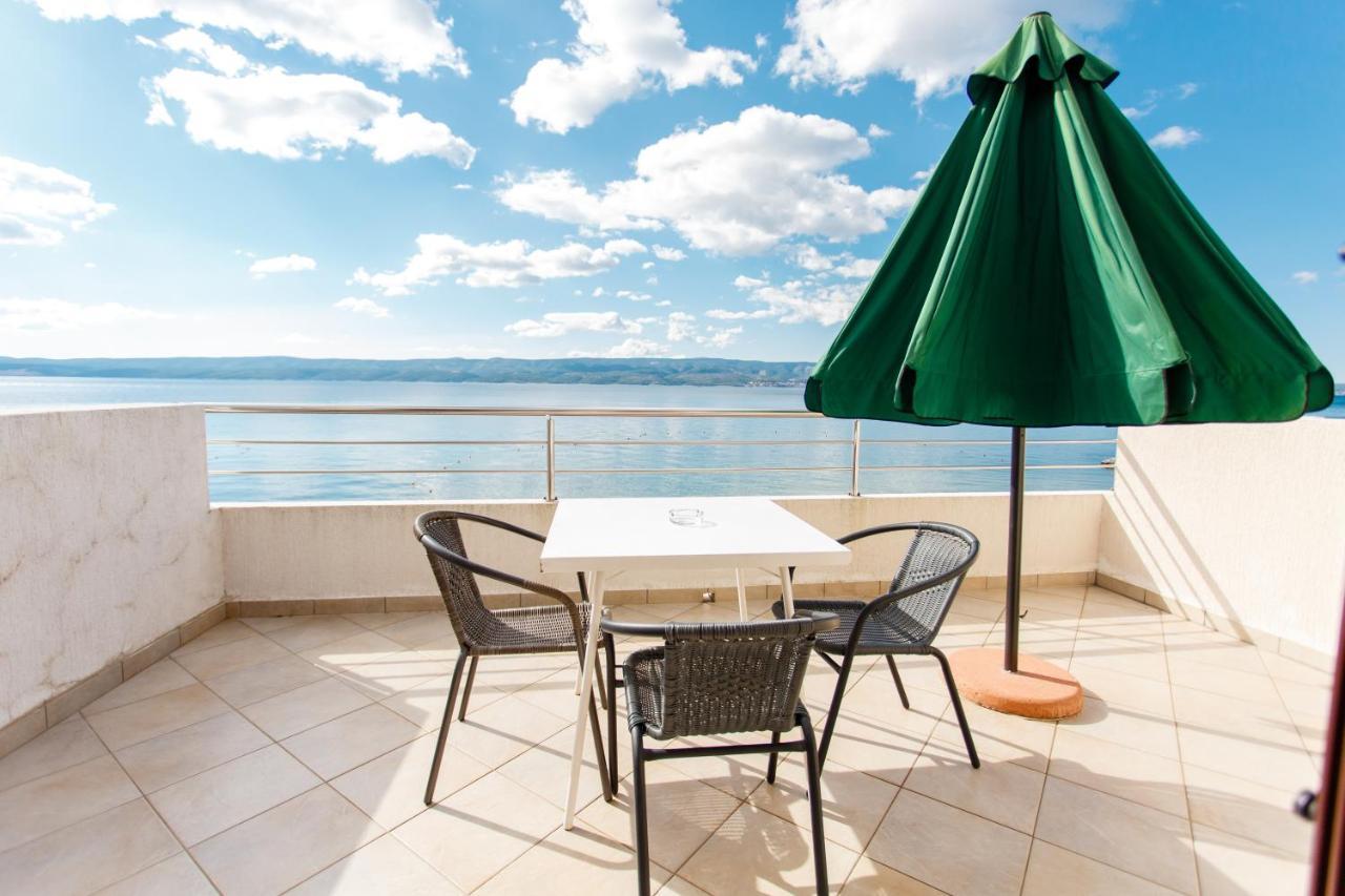 Filip Apartment Omiš Esterno foto