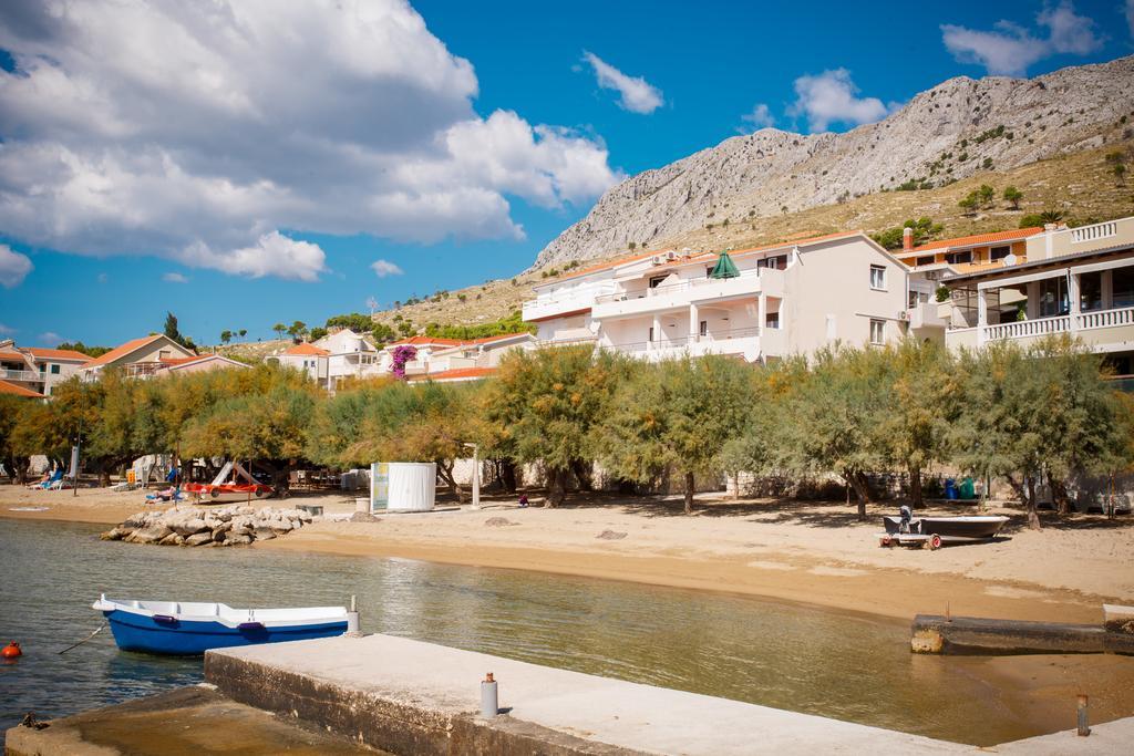 Filip Apartment Omiš Esterno foto